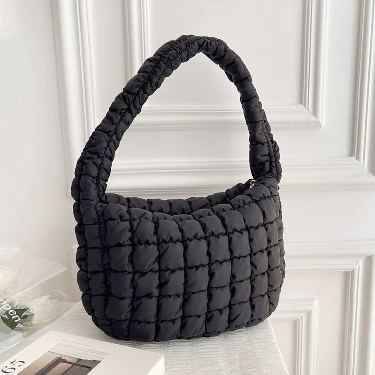 Pleated Shoulder Bag – Spacious Everyday Style